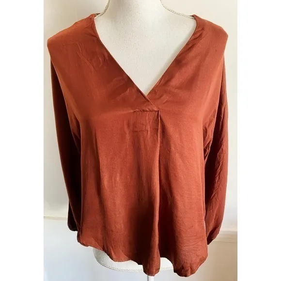 Dolan • Brick Red Satin Front Blouse V Neck Size XS - Image 7