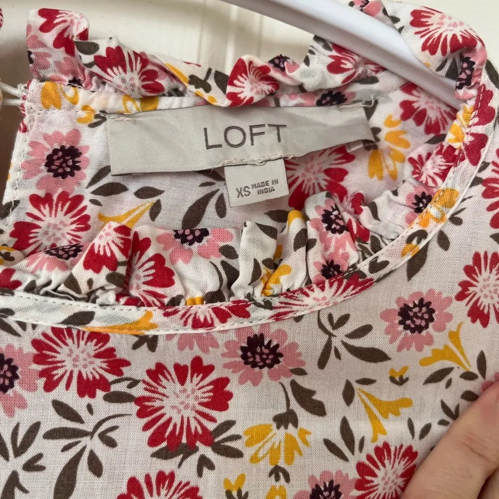 Loft Flowery Top - Long sleeves - Size XS - Image 4