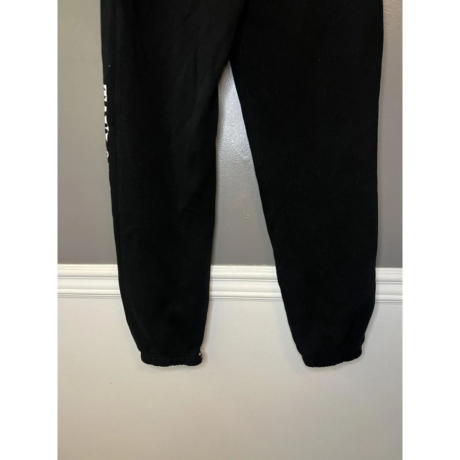 Taylor Swift Eras Tour Sweatpants Womens Small Black Joggers Lounge Pants - Image 8