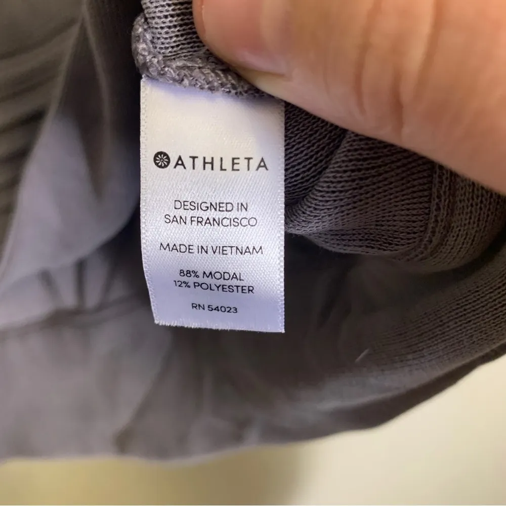 Athleta Gray Modal Crossover Hem Pull Over Long Sleeve Sweatshirt Size XL - Image 8