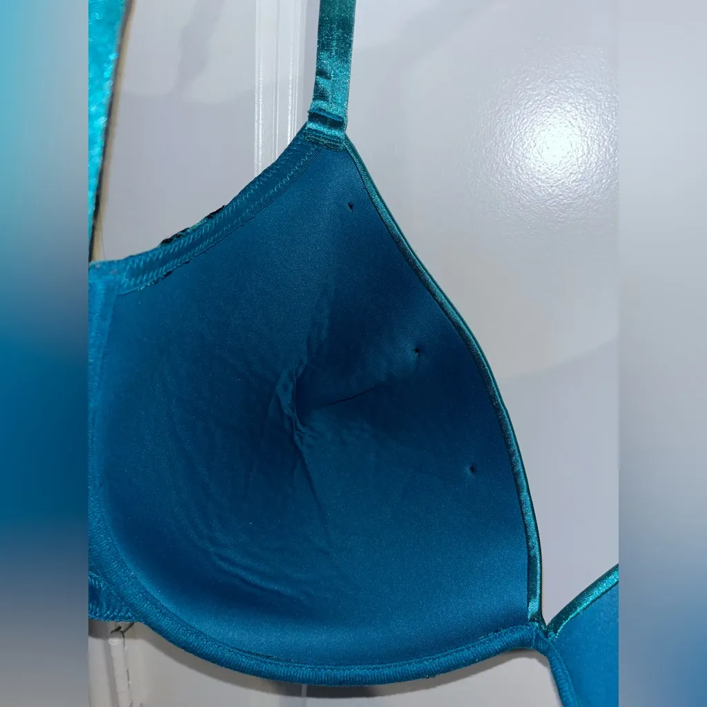 Fashion Bug Full Coverage Lined Underwire Embroidery Teal Satin Lace 44DD Bra - Image 6