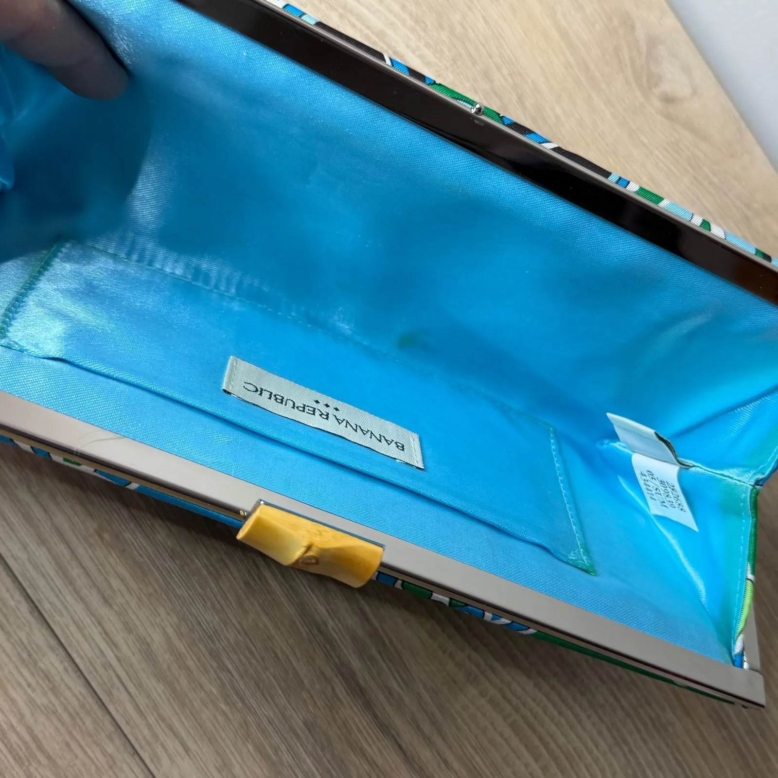 Banana Republic Paisley Silk Clutch Bamboo Kisslock Clasp Vintage 90s Boho Y2K - Image 5