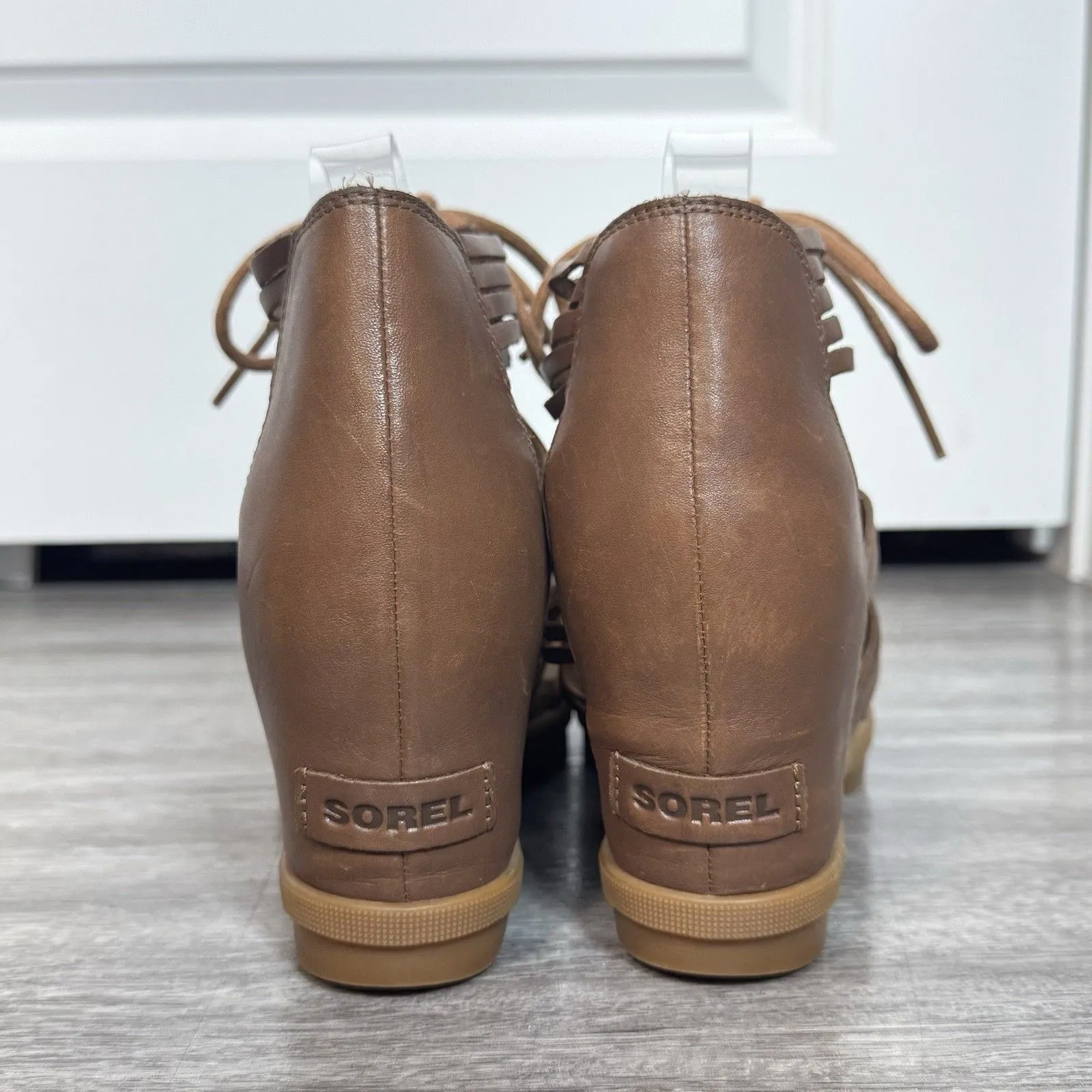 Sorel Joanie II Lace Huarache Wedge Sandal Size 10.5 Brown Leather Strappy - Image 6