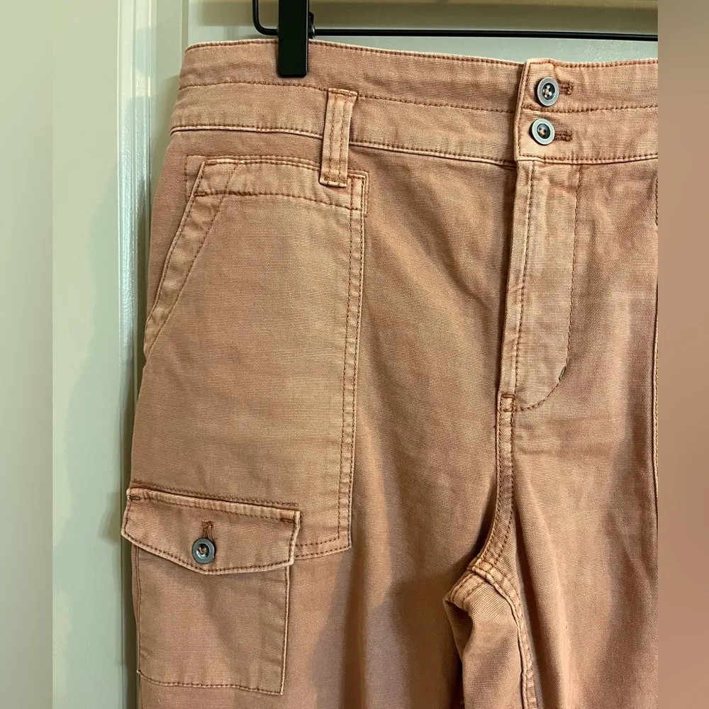 Wanderer High-Rise Cargo Pants Size 31P - Image 4