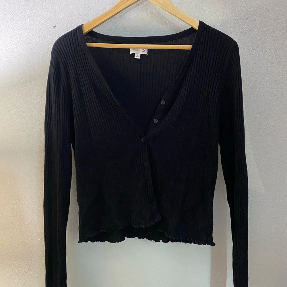 SO Ribbed‎ Button Up Cropped Long Sleeve Black Cardigan Size Large - Image 2