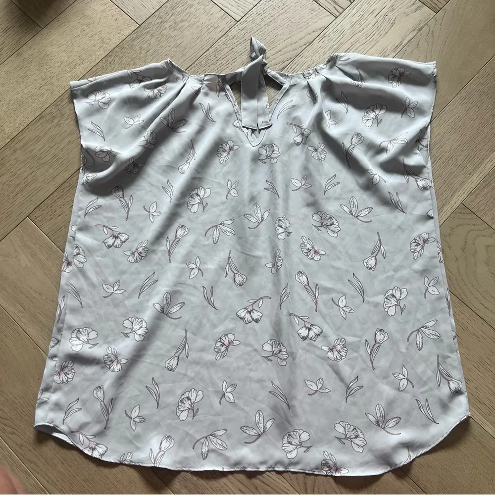 Lauren Conrad Work Blouse - Image 3