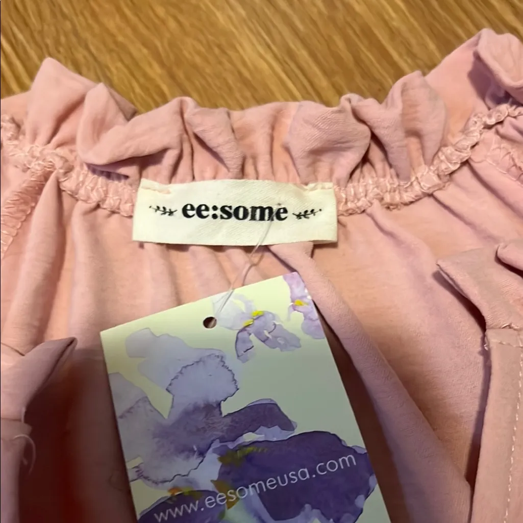 Eesome Soft Pink Blouse v neck new medium - Image 3