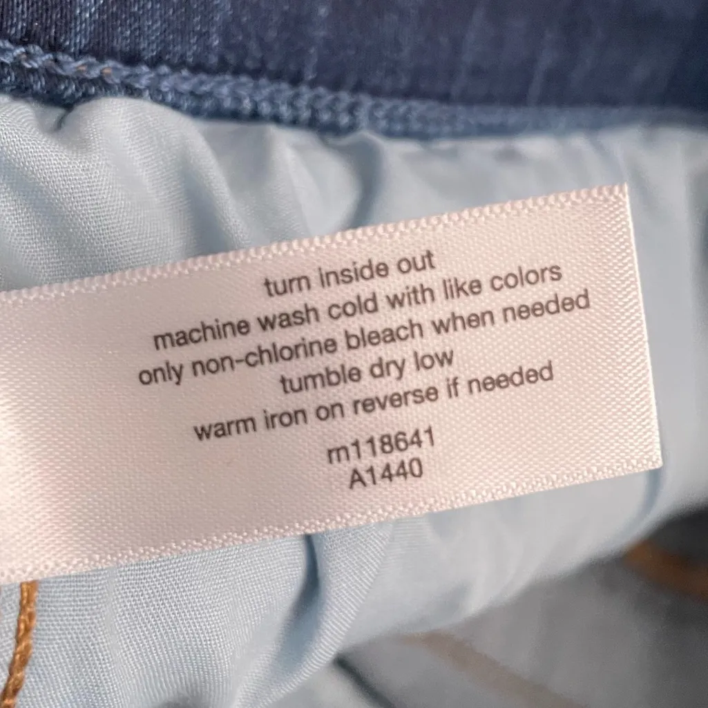 Lane Bryant Cropped Stretch Jeans size 18 - Image 7