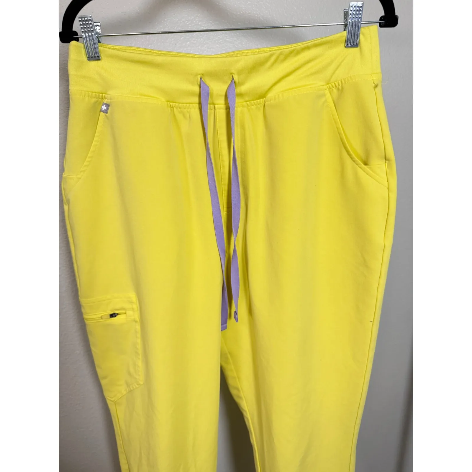 FIGS Scrub Pants Jogger Yellow Women's Size Large T Zamora Style W225W2013T - Image 4