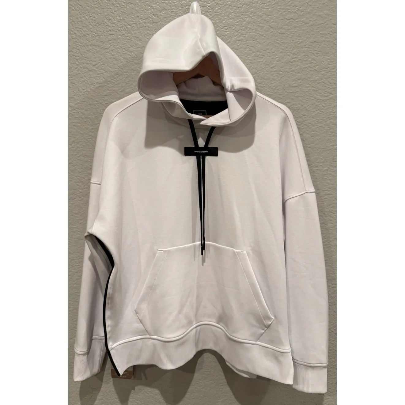 NWT On Cloud Focus Tech Hoodie Size Small White - Image 16