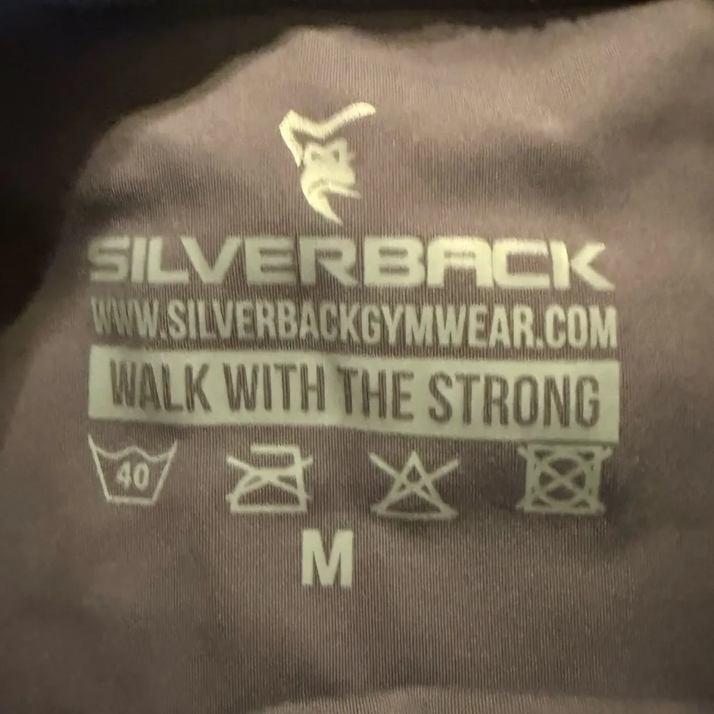 Silverback Gymwear Gray Women’s Medium Camo Crop Cropped Top shirt Logo - Image 3
