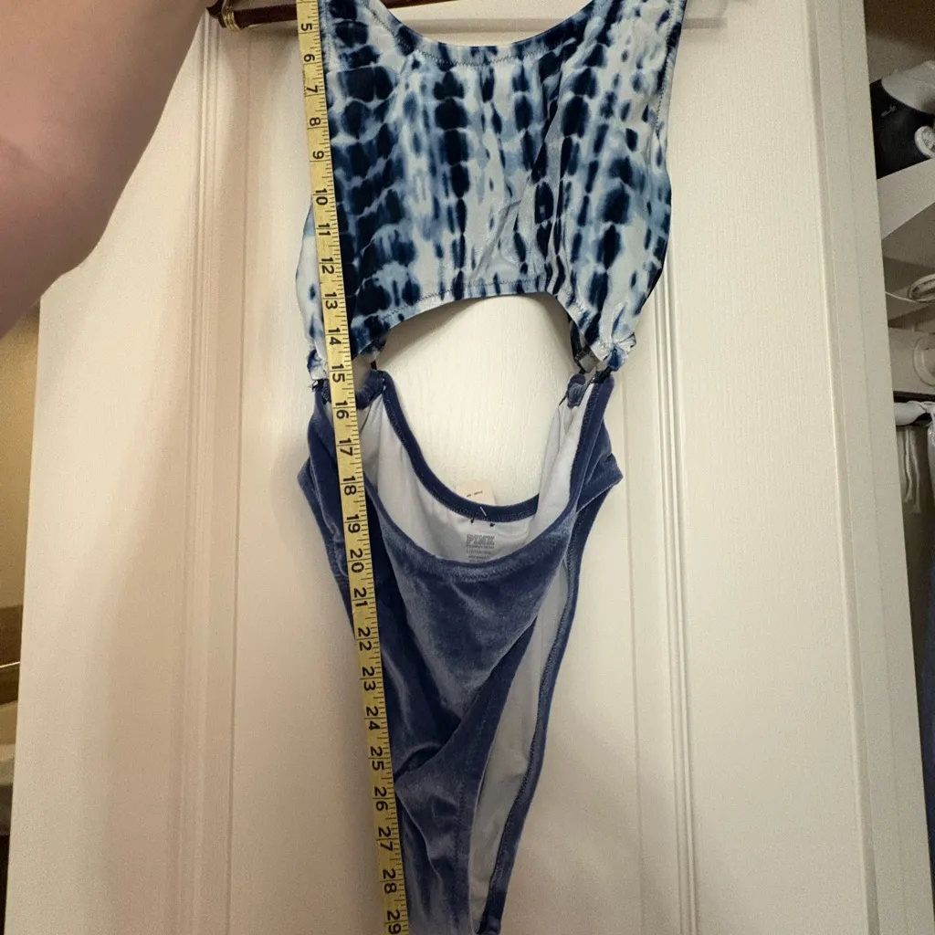 NWT PINK Victoria's Secret Medium Velvet One piece Multi Color Swimsuit - Image 7
