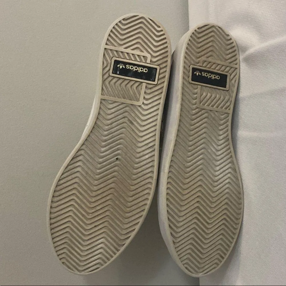 Adidas Sleek women’s White and Black High-Top Sneakers size 7 - Image 9