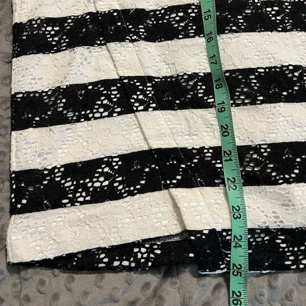 Lane Bryant size 14 womens black white crochet look pencil skirt zips clasps NWT - Image 5
