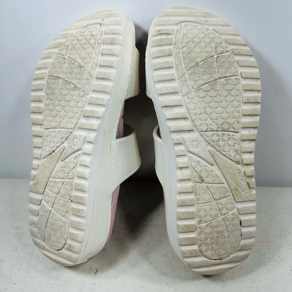 Dansko Kandi Pearl Iridescent 2
Strap Sandal Womens size 38 - Image 6