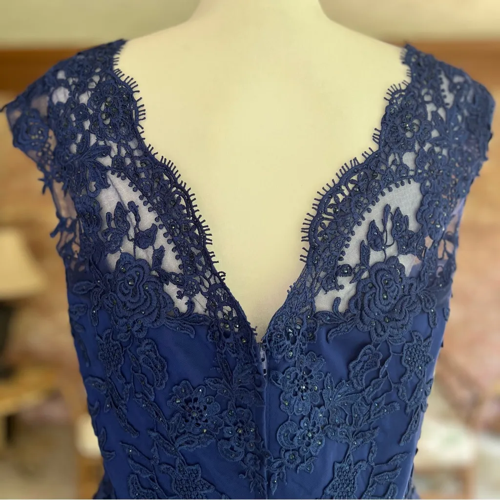 La Femme Evening Gown Dress Marine Blue 10 Embellished Lace Beaded Occasion NWT - Image 11