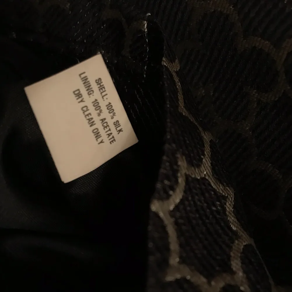 Gorgeous Privee Navy & Silver 100% Silk Tank Top - Image 5