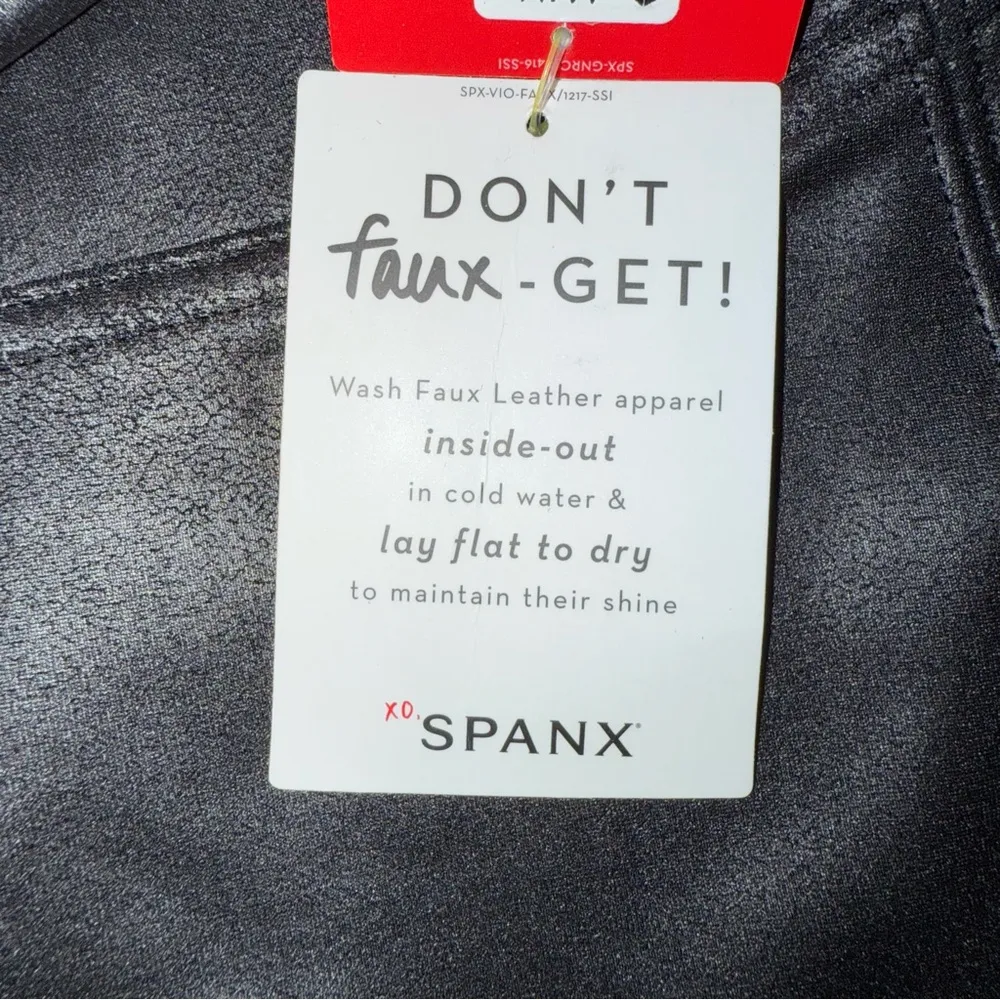 SPANX Black Faux Leather Leggings Petite‎ Medium New Whimsigoth Rocker - Image 5