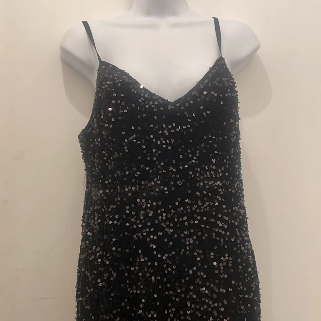 New holiday dress spaghetti straps velvet sequin dress in black Large - Image 3