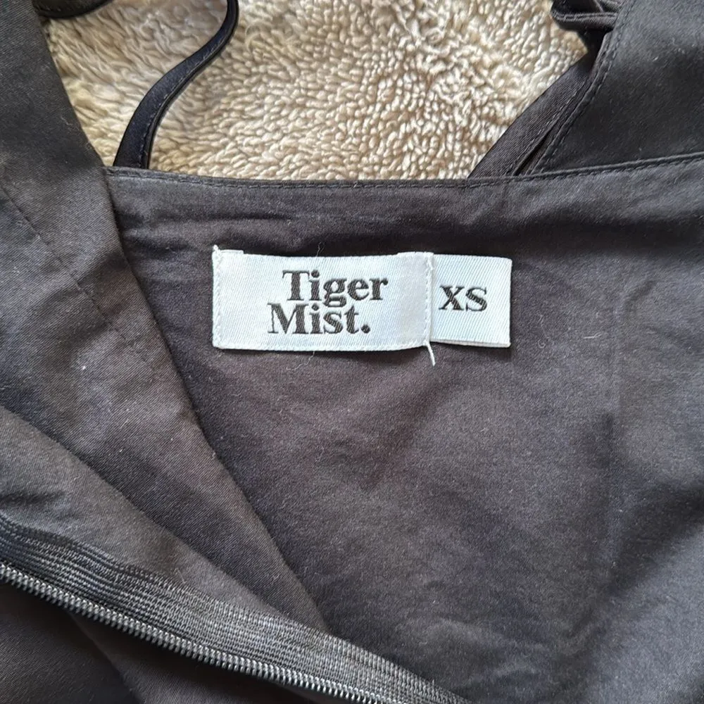 Tiger mist cocktail dress. Black. Adjustable straps. Built in no slip bra. XS. - Image 6