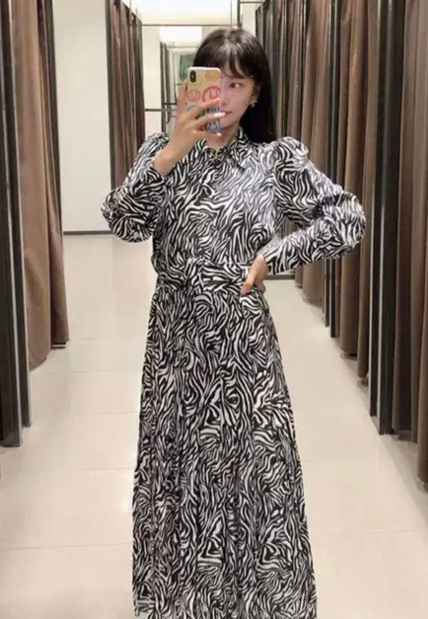 NWT  Zebra Animal Print Midi Dress With Belt - Image 2