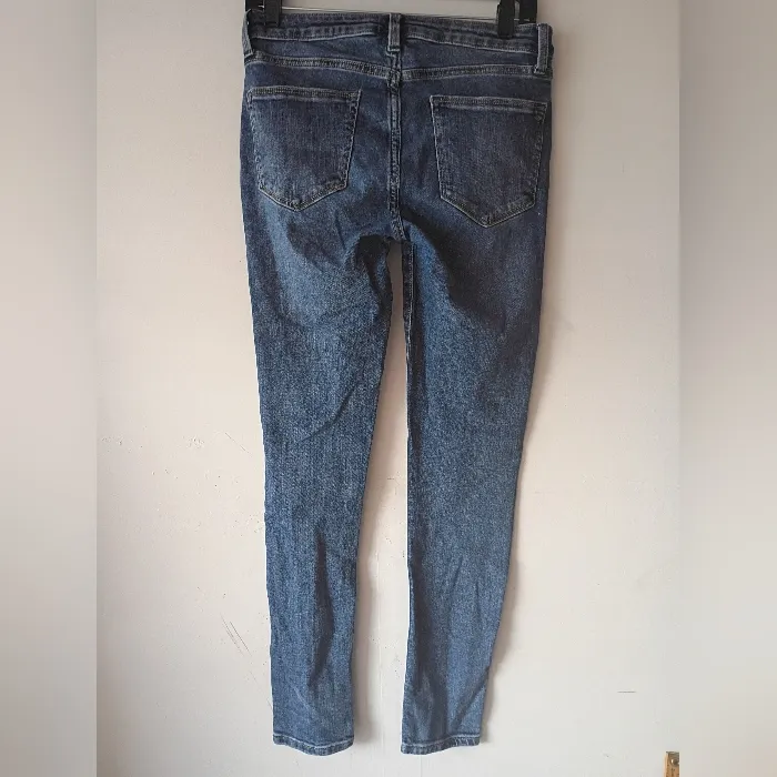 Arizona Jean Co Mid Rise Skinny Jeans Size 5 Button Fly Distressed Denim - Image 8