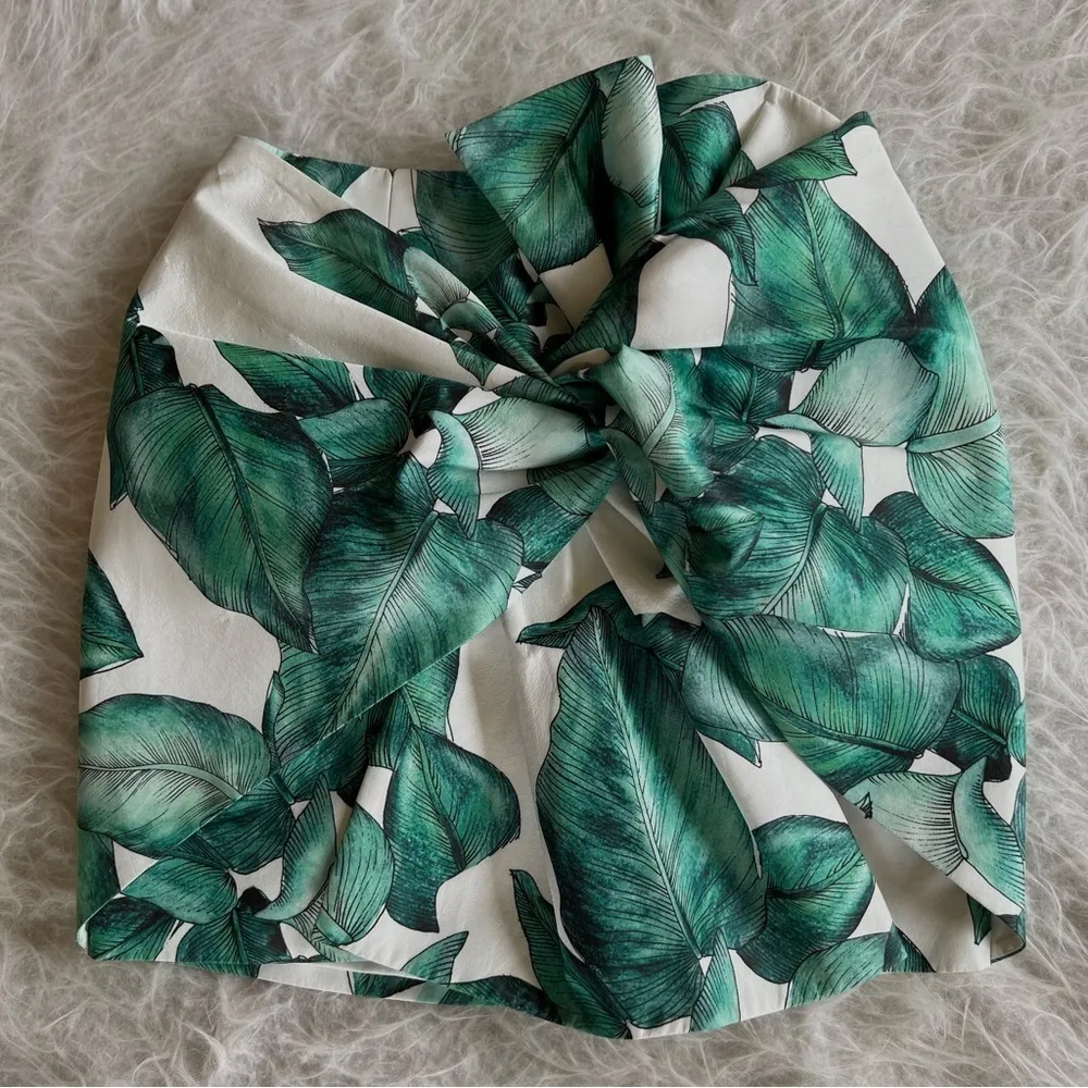 NWT Cameo (c/meo Collective) Skirt Dark Star Green Lilly Palm Leaf Twist S Party - Image 11