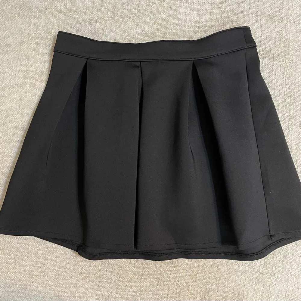Bethany Mota Black Skirt - Image 3