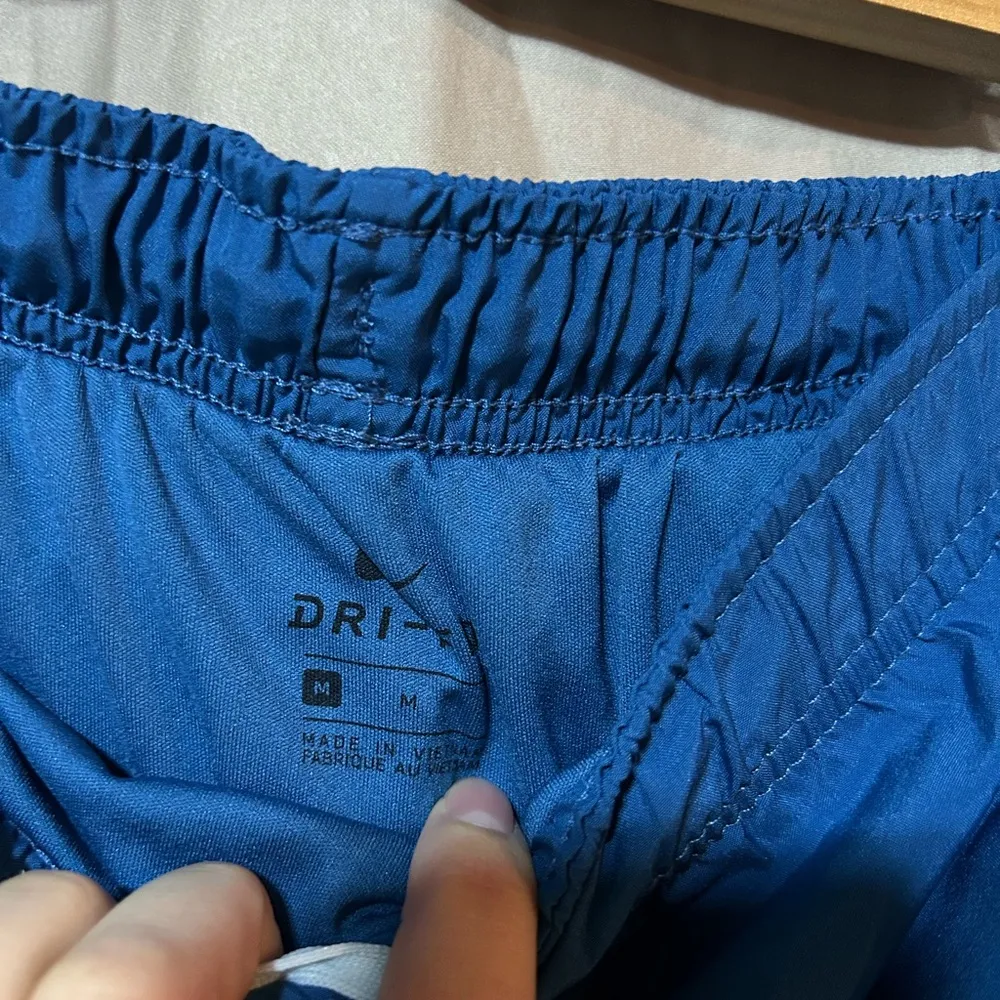 Nike shorts - Image 2