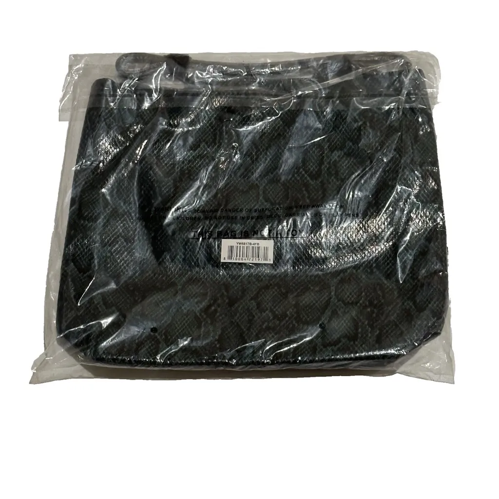 Bloomingdale's Green Faux Snakeskin Large Tote Bag New - Image 4