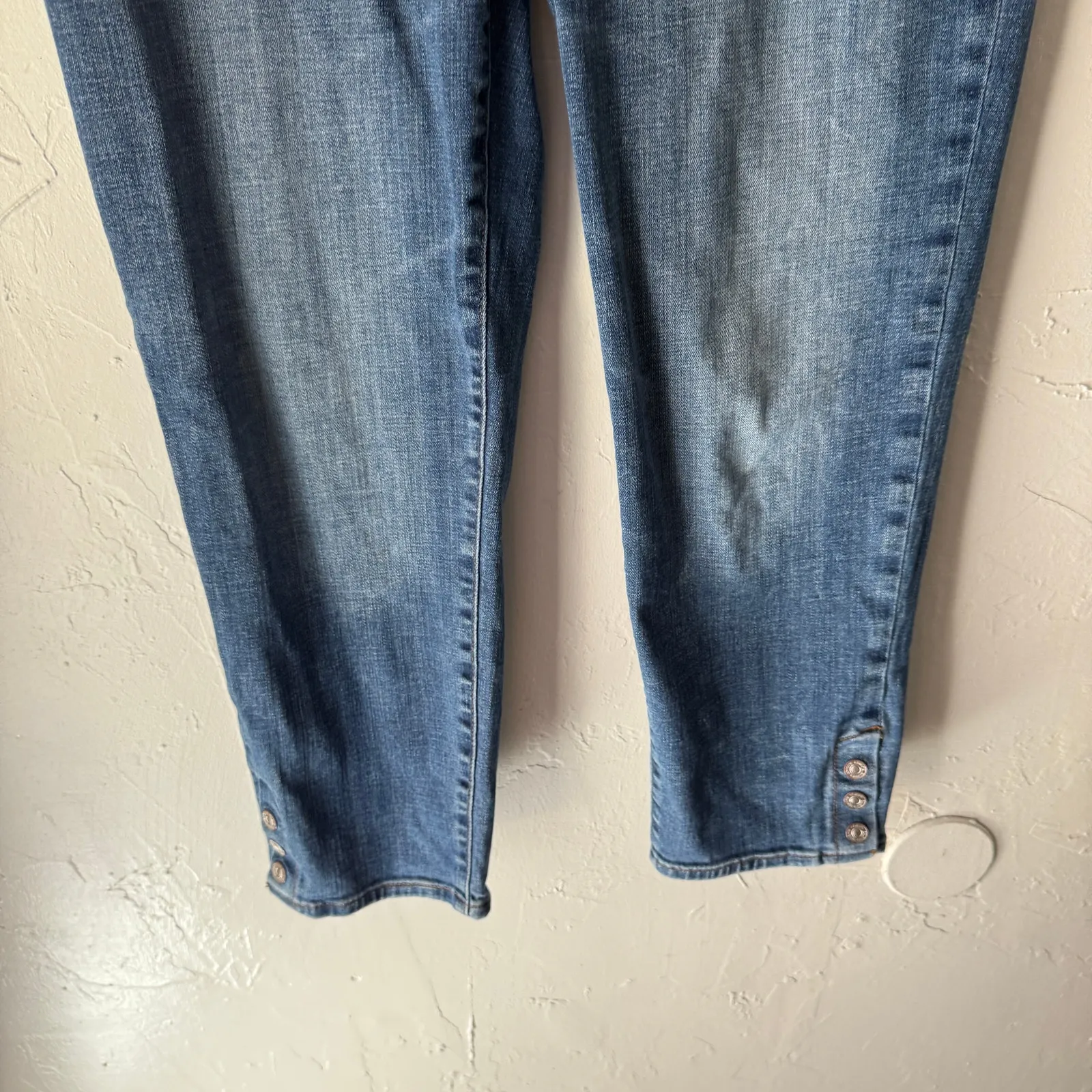 Chico’s So Slimming Girlfriend Skinny Jeans Button‎ Hem Blue Denim Size 8 - Image 3