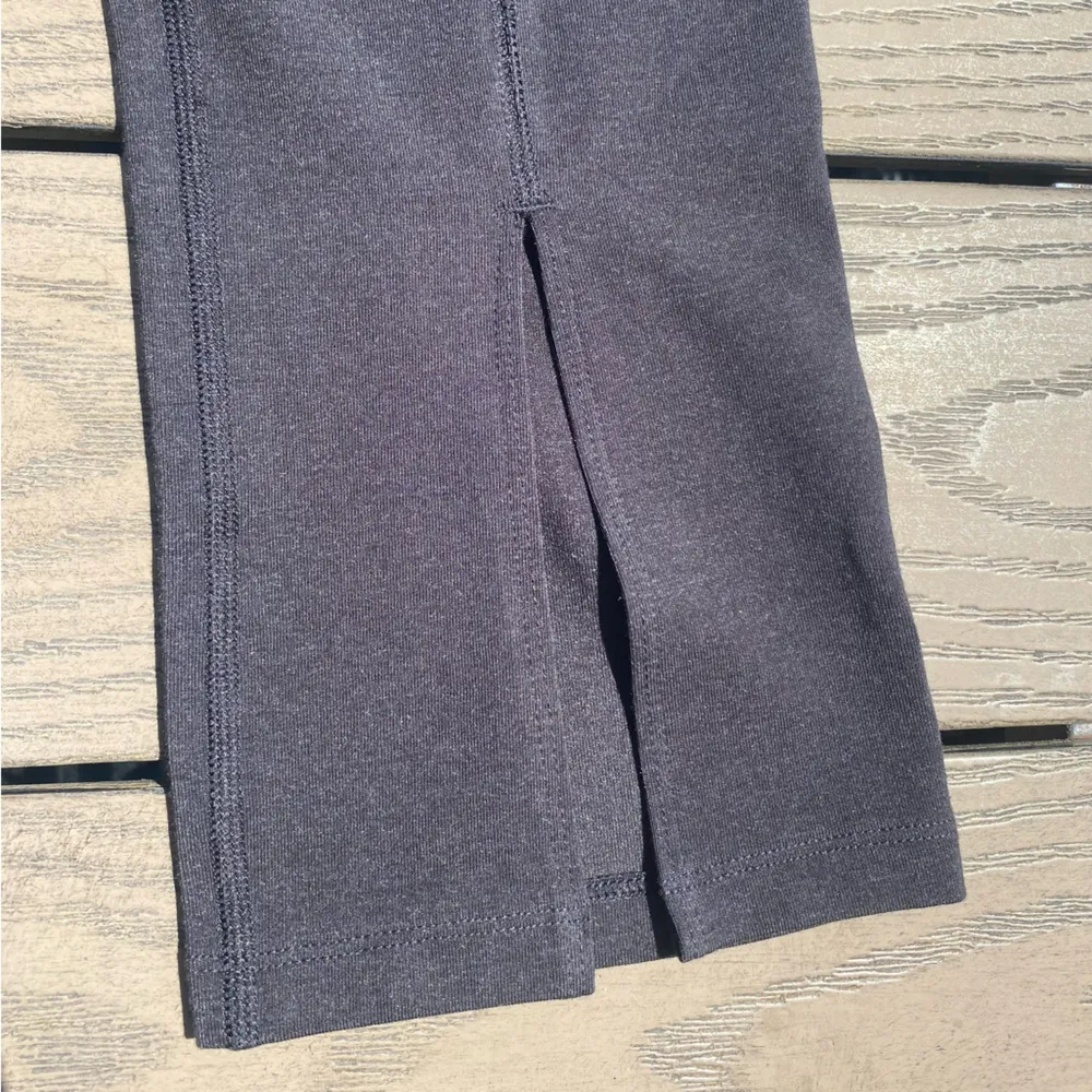 Old Navy Active power chill grey flare extra high rise flare leggings small - Image 3