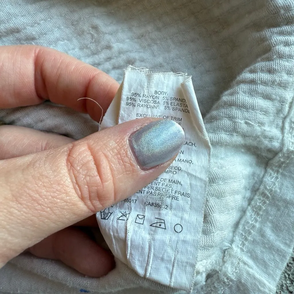 bebe Gold and Silver Sequin Tank Top - Image 4