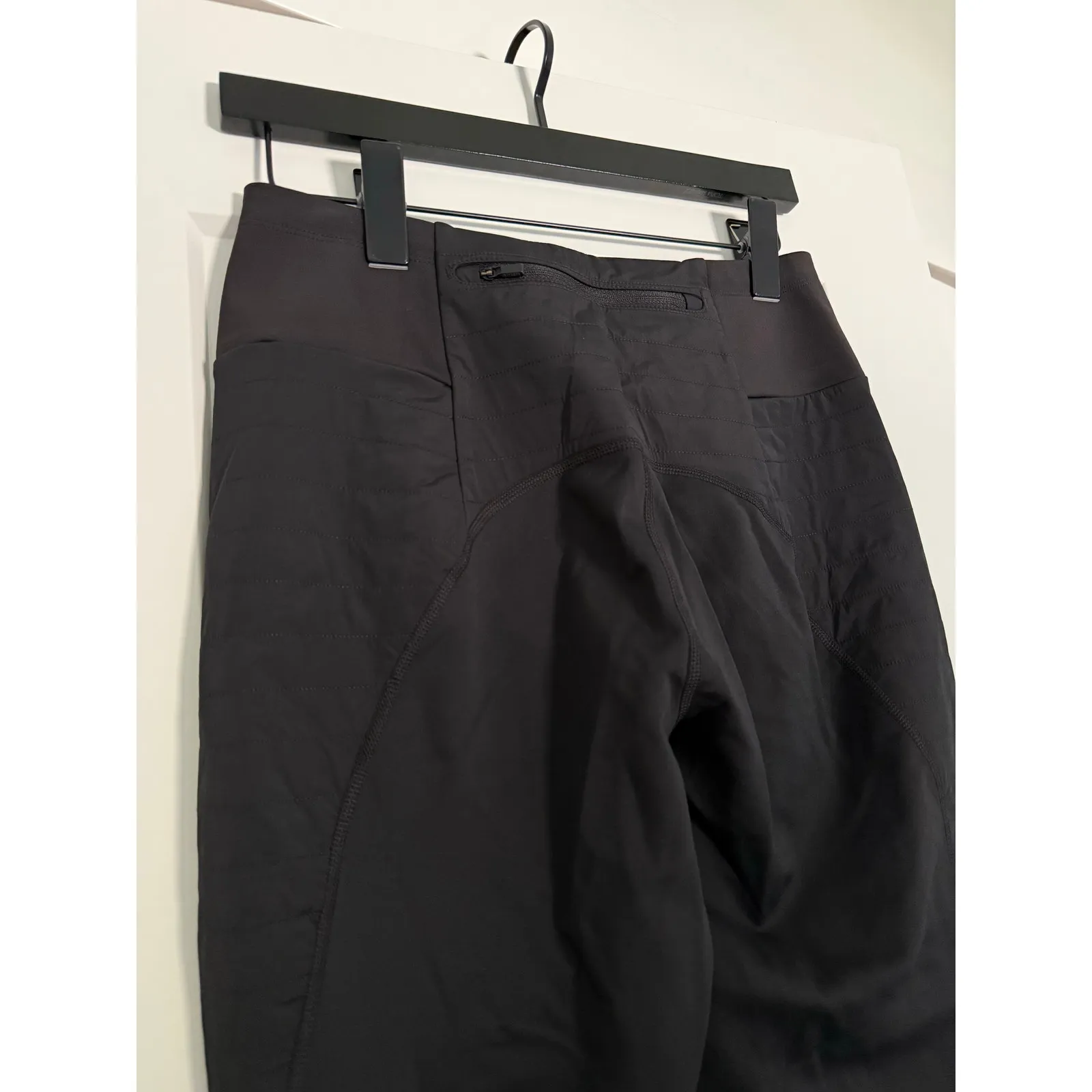 $108 New Athleta Peak Hybrid Fleece Tight - Black - Small - Image 8