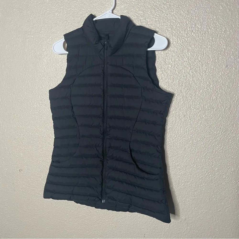 Lululemon Pack It Down Again Vest in Black Size 6 - Image 7