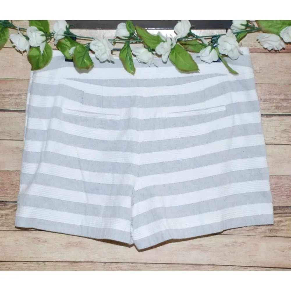 Ann Taylor Loft Ladies White & Gray Striped Short Shorts Size 10 Buttons Cotton - Image 5