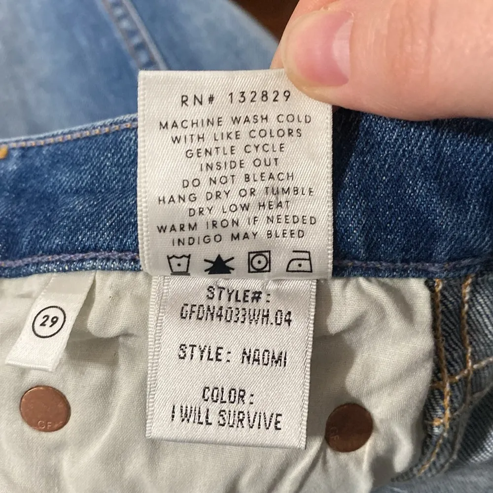 GRLFRND Naomi High Rise cropped distressed Jeans in I will survive wash size 29 - Image 12