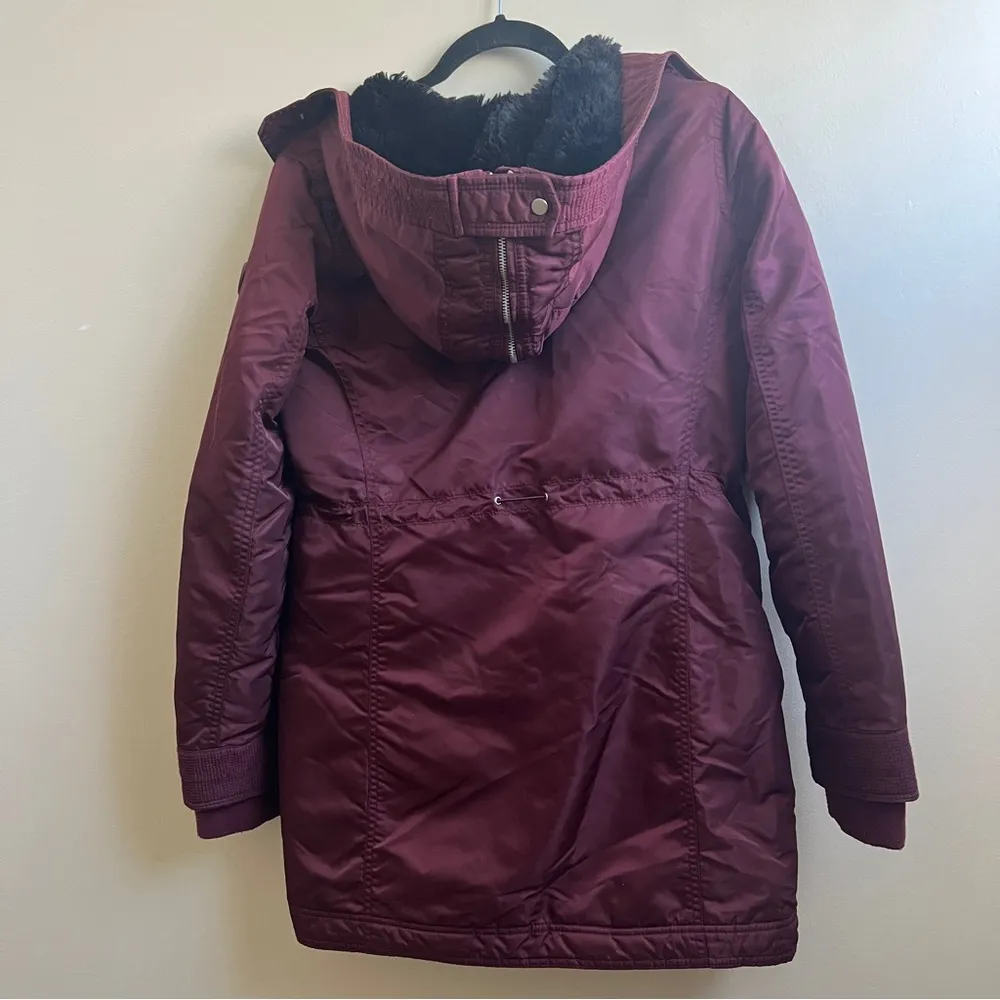 Abercrombie & Fitch red Maroon Winter parka Coat Size Small - Image 2
