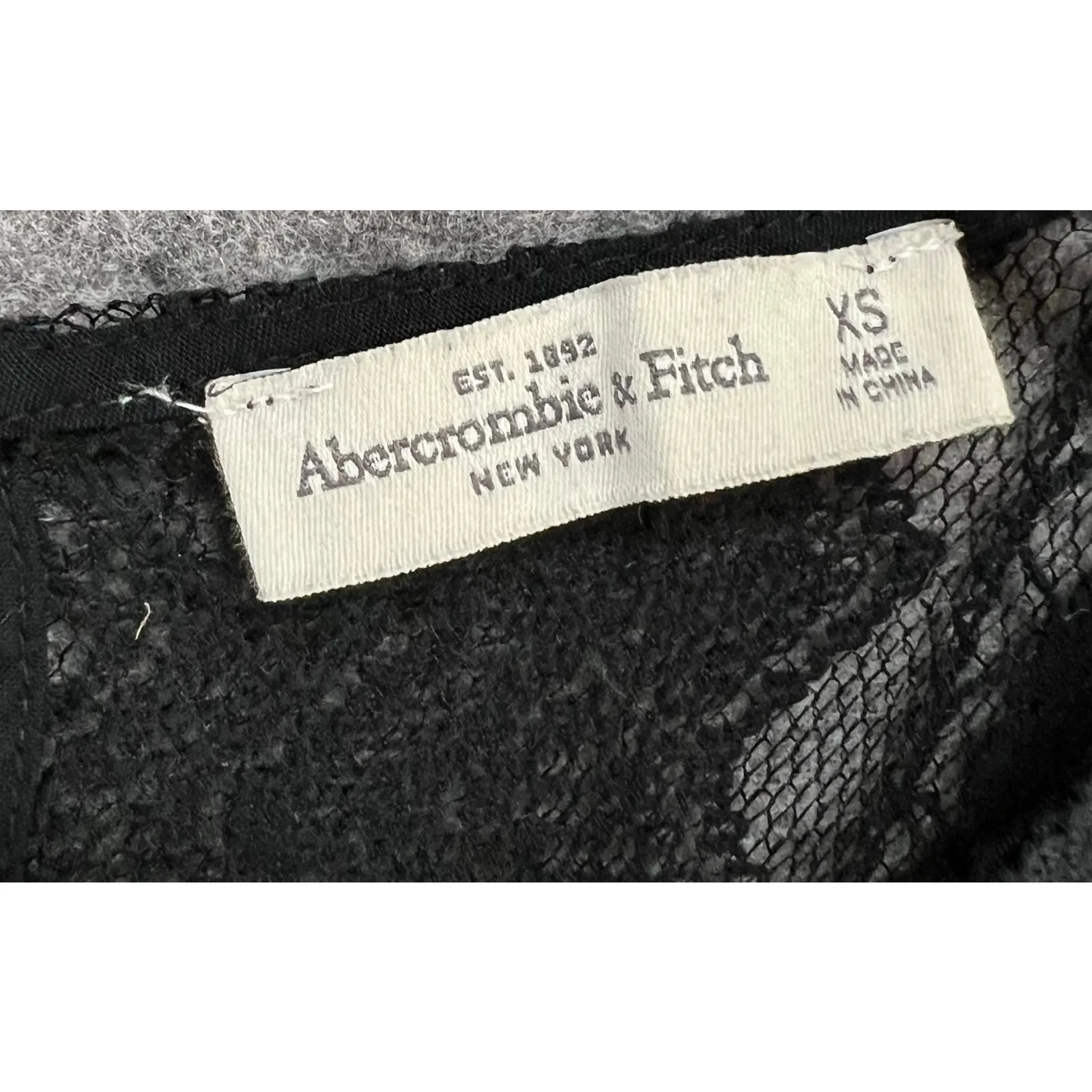 Abercrombie Fitch Y2K Romper Womens XS Black Floral Lace Pom Pom Cottage Boho - Image 8