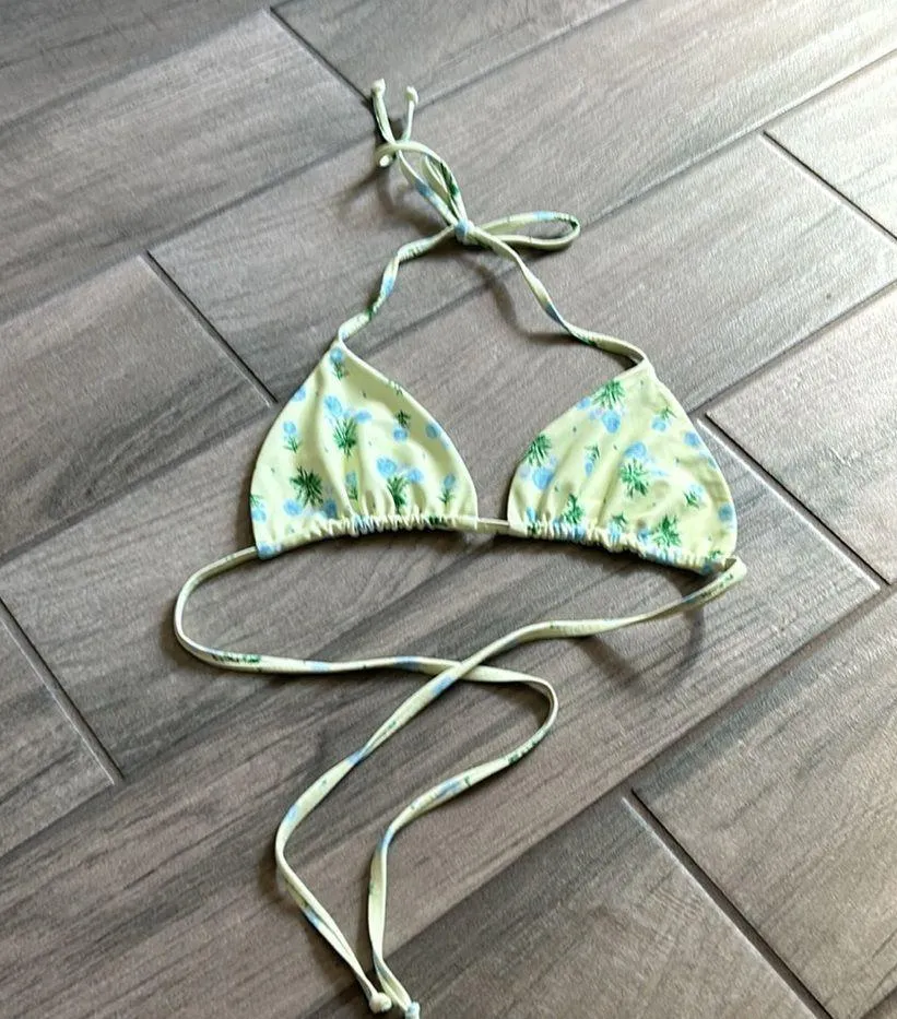 Bay 2 floral bikini top Green - Image 2
