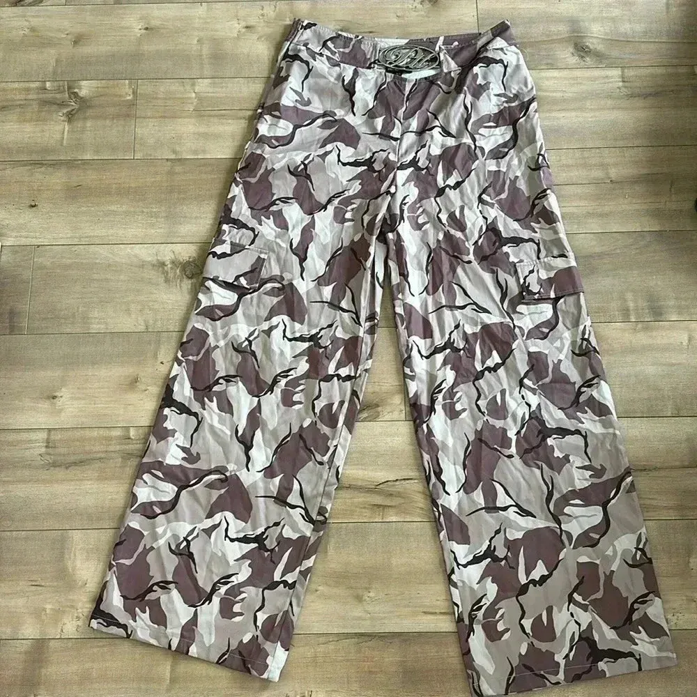 NWT PRETTYLITTLETHING Grey Camo Metal Trim Cargo Pants Sz 10 - Image 6