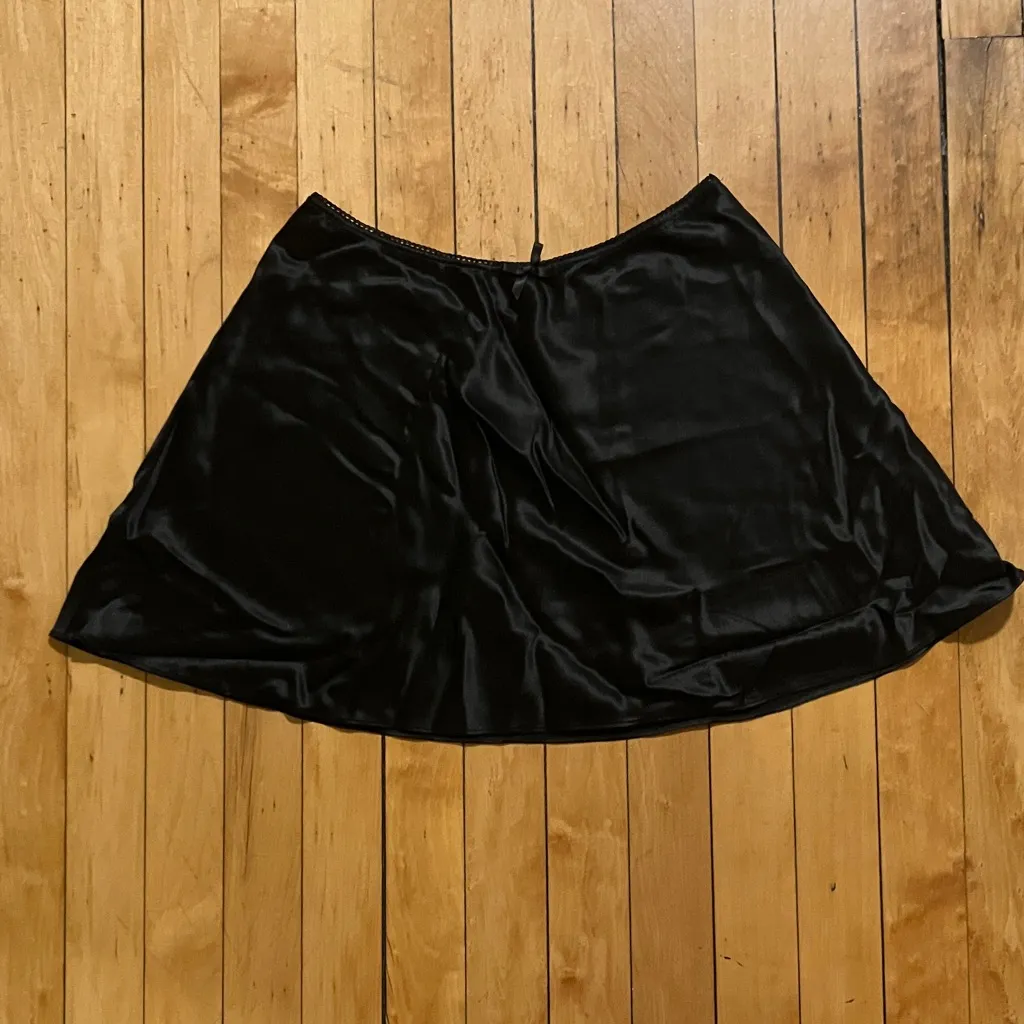 Reformation Edda Black Silk Slip Skirt - Image 2