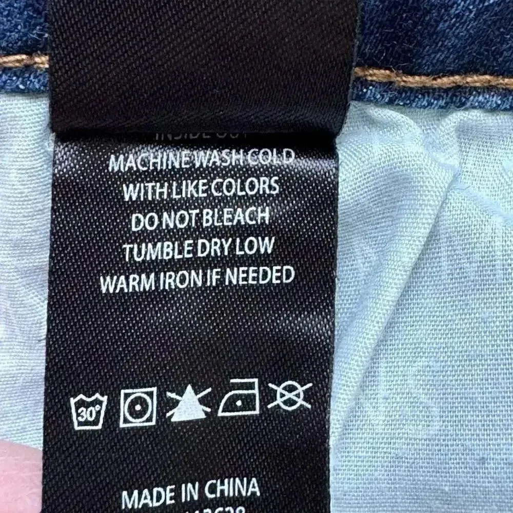 MAX JEANS Women's Straight Leg Short Floral Cropped Embroidered Fringe SZ 10 - Image 9