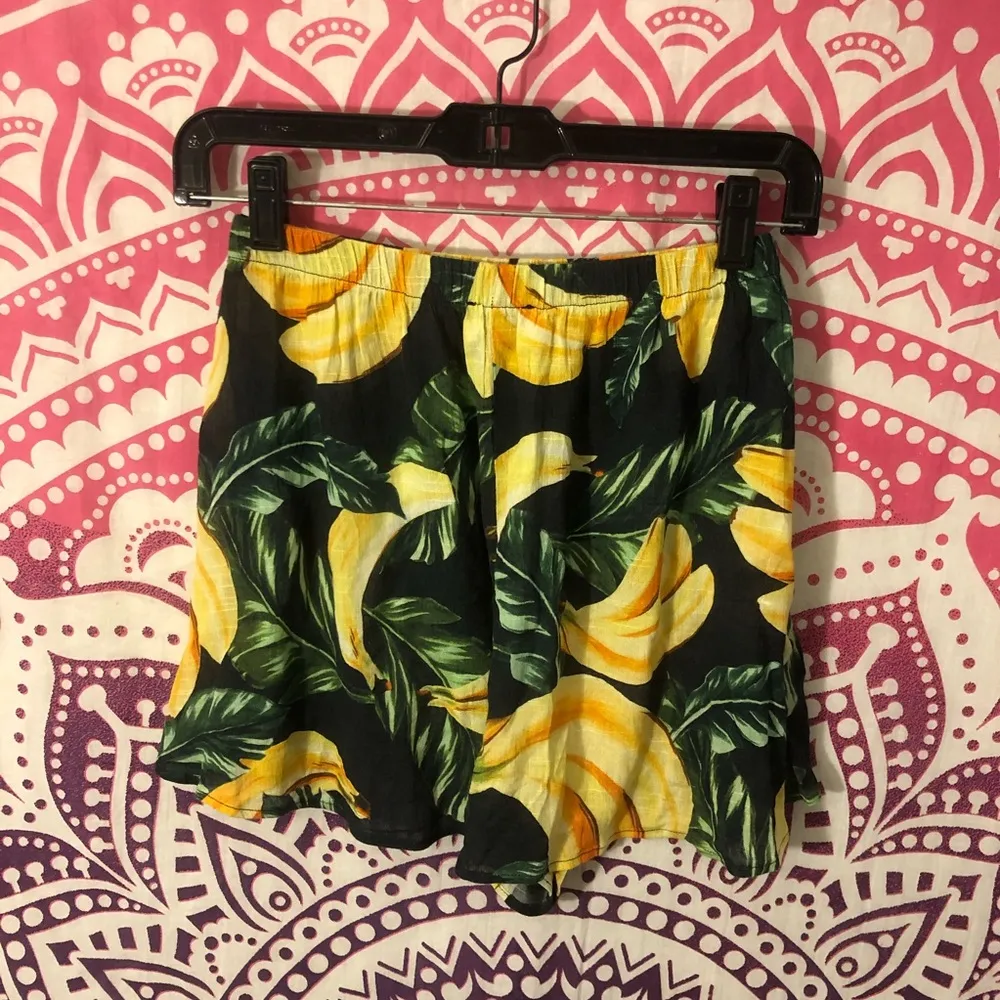 Show Me Your Mumu Banana Shorts - Image 4