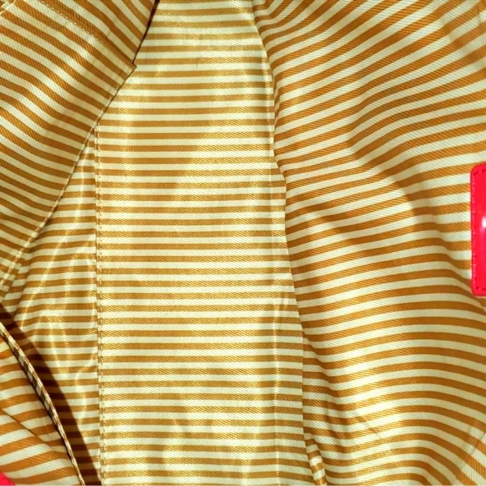 Kate Spade Cobble Hill Andee Fushia Leather Satchel w/ Goldtone Chain Straps - Image 3