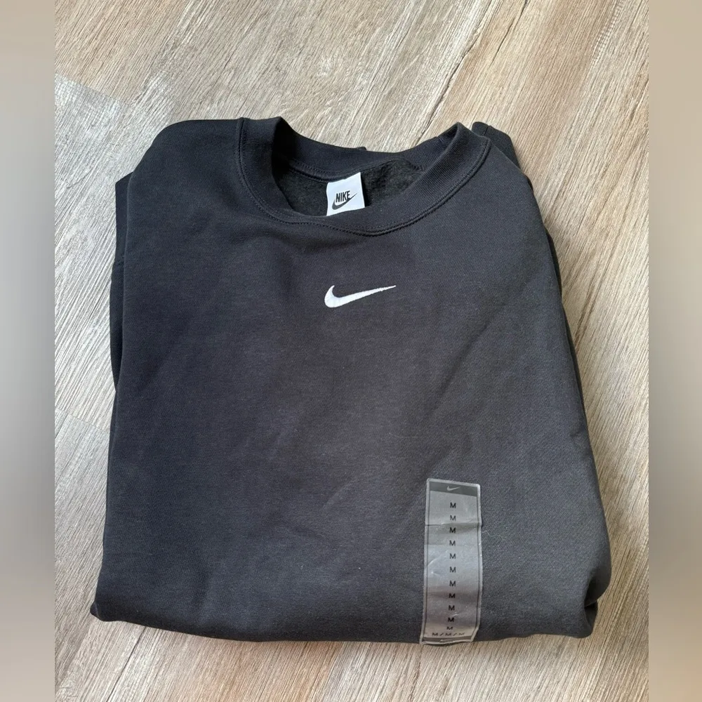 Nike Crewneck Sweatshirt Center Swoosh Embroidered Over Size Black Size M New - Image 7