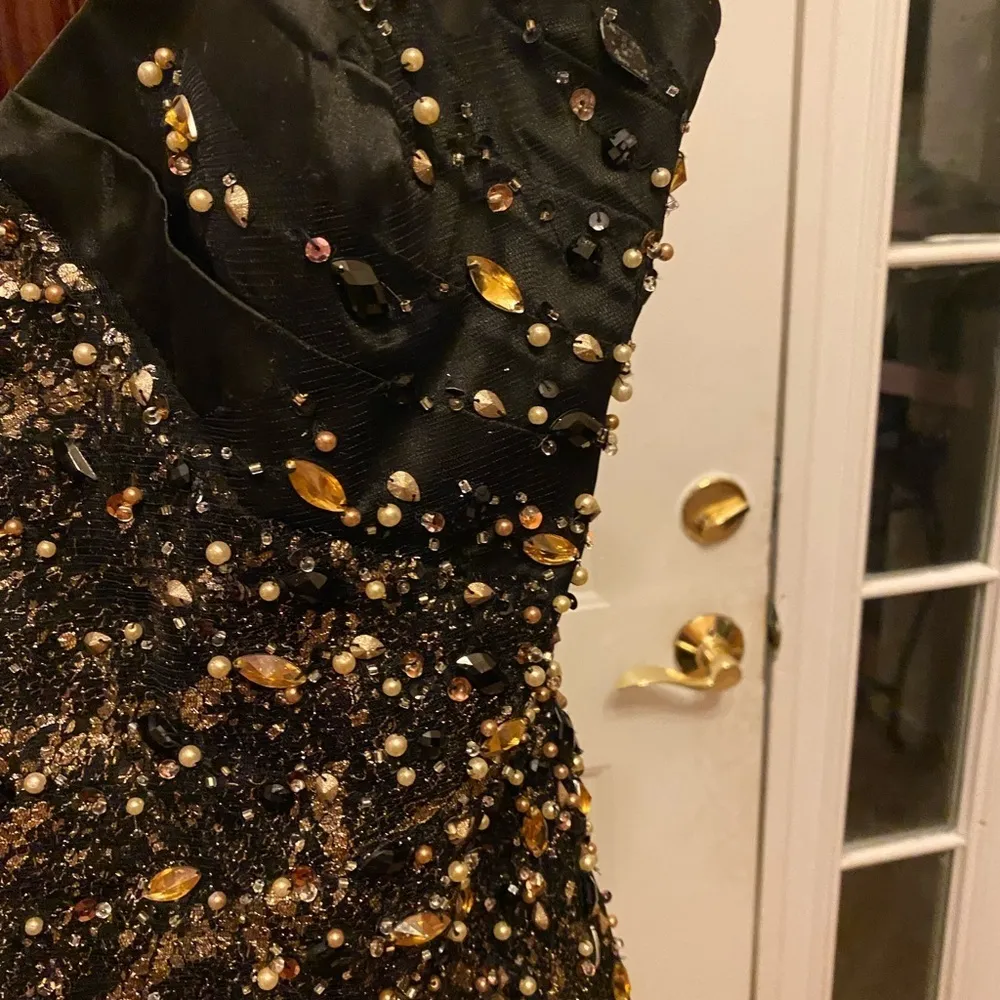 Camille La Vie  PLUS SIZE EVENING GOWN - Image 39