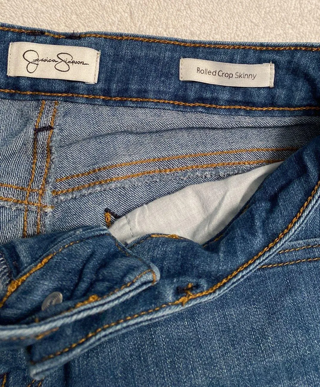 jeans rolled crop skinny size 6 - Image 5
