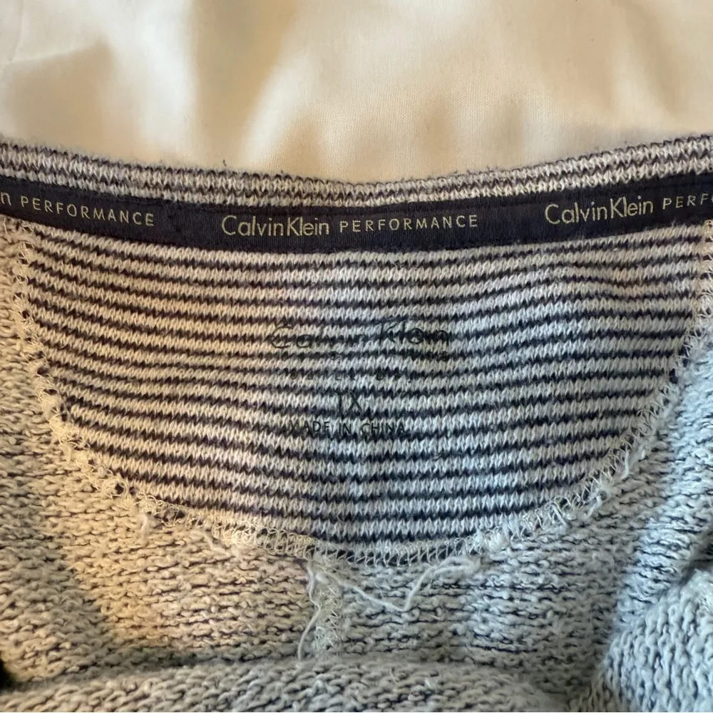 Calvin Klein Performance Womens Sweatshirt Size 1X White Blue Striped Pullover Gray - Image 4