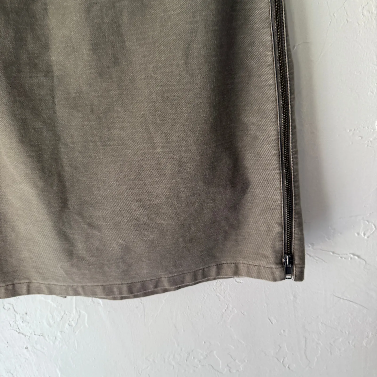 NIC+ZOE Size 8 Taupe Stretch Cotton Pencil‎ Skirt Side Zip Neutral Workwear - Image 3